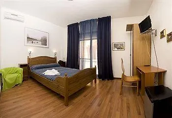 Leccesalento Alojamento de Acomodação e Pequeno-almoço Lecce