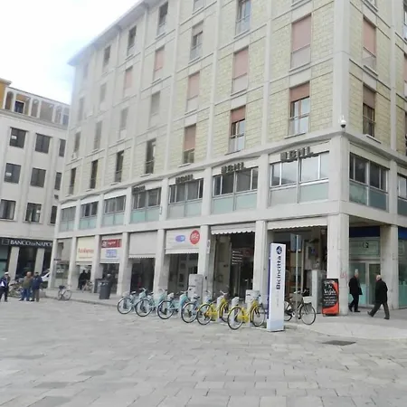 丽切莎蓝托早餐加住宿酒店 住宿加早餐酒店 莱切