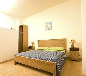 Leccesalento לינה וארוחת בוקר